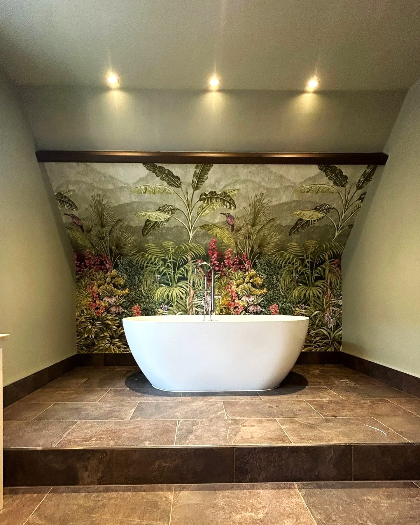Wallpaper & Murals